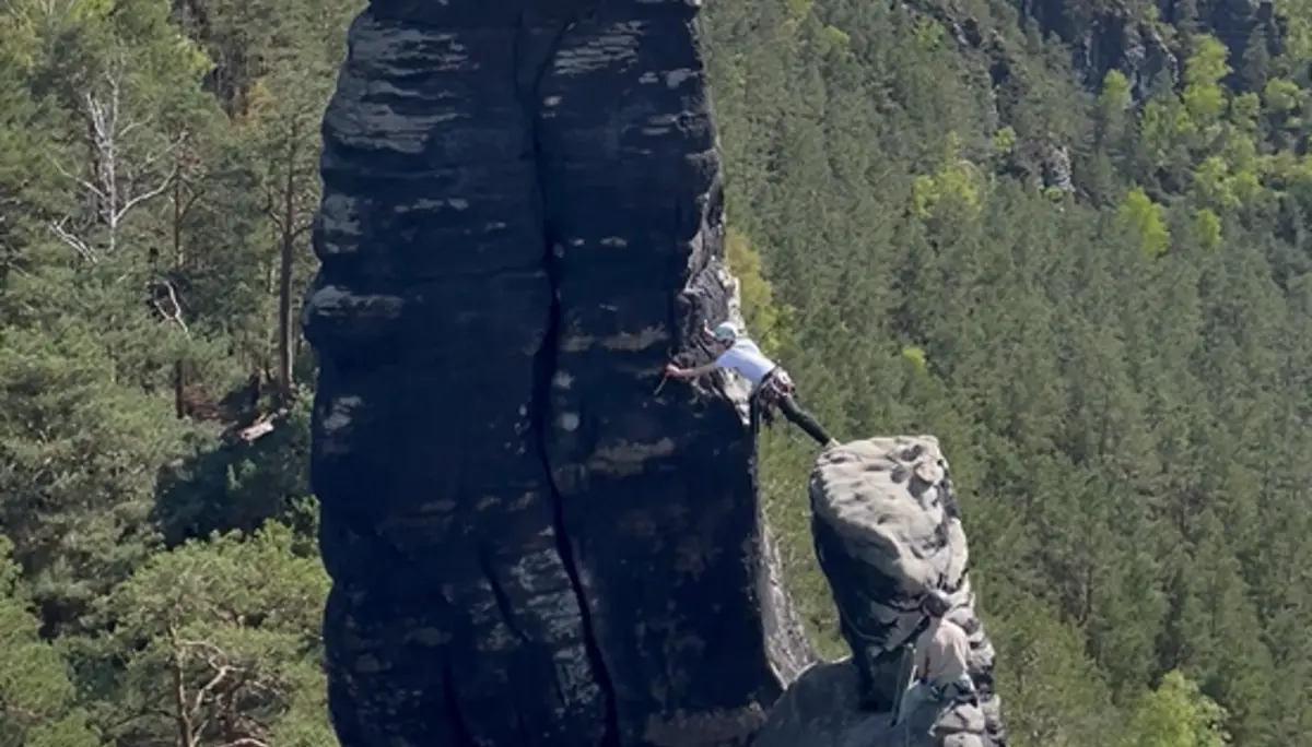 Benni im Loküberfall | © Clara Knorr / Luise Bleeck